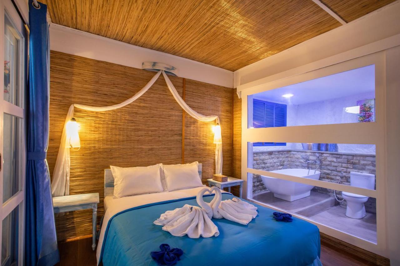 Santorini Beach Resort Gili Trawangan Exterior foto